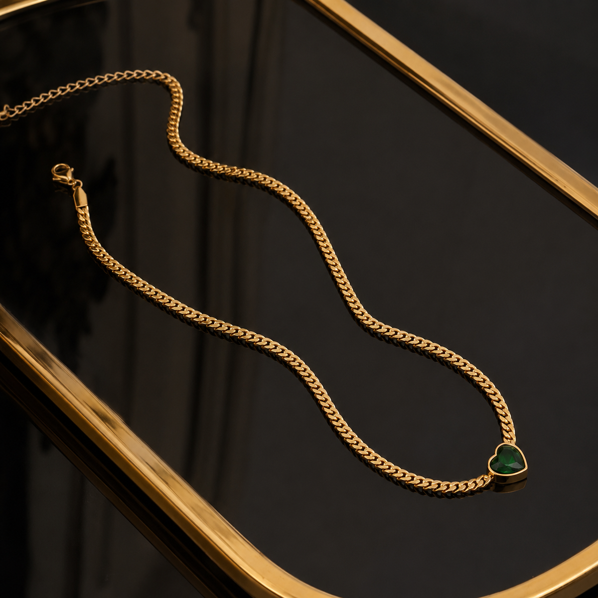 Aurora | Collar Corazón Esmeralda
